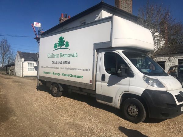 House removals company in thame