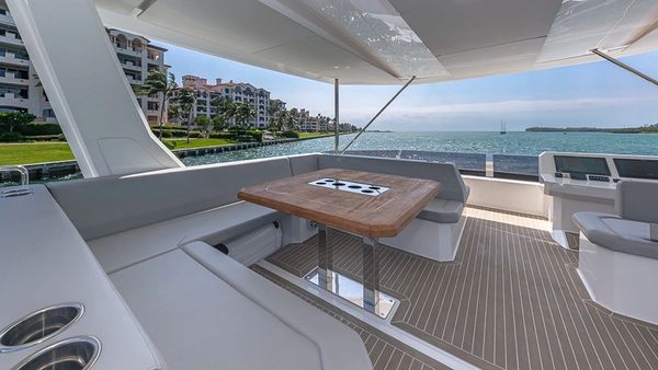 power catamaran charter miami florida, catamaran rental miami beach, best catamaran rentals in miami