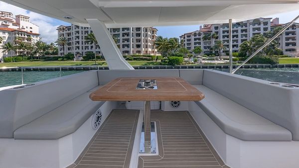 power catamaran charter miami florida, catamaran rental miami beach, best catamaran rentals in miami