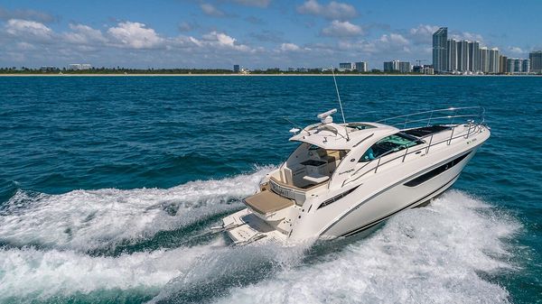 boat charter miami, cheap boat rentals miami, searay boat, party boat rental miami, yachtz club