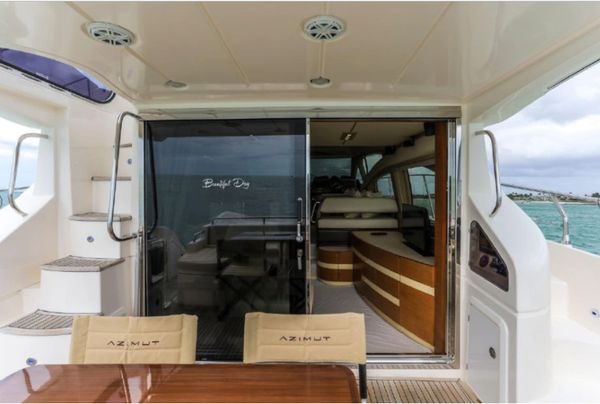 renting a yacht in miami, boat charter miami, party yacht miami, boat rental miami fl, party boat