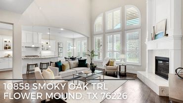 living room of 10858 smoky oak trail flower mound tx 76226