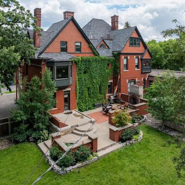 Back yard of The New Victorian Mansion