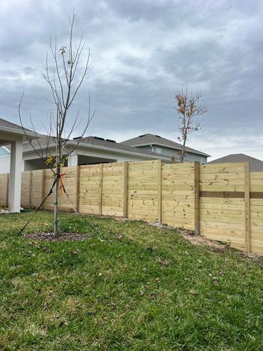 WOOD FENCE HORIZONTAL. PINE
TREATED
