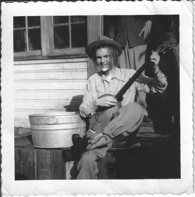 The Bootleggers Music Group. Picture of Donald Earl Jones of Cincinnati, Ohio Father of Paul E Jones