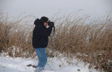 Shooting wildlife experiences. You never know when the shot will require you grab it.