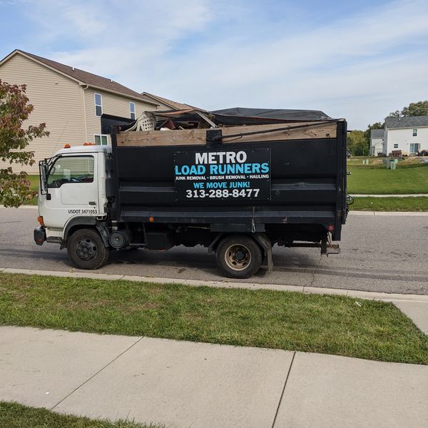 Junk Truck in Redford, MI