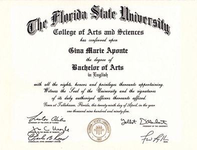 Gina Aponte receives Florida State University Bachelor of Arts in English Creative Writing