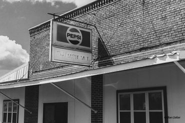 Pepsi supermarket sign