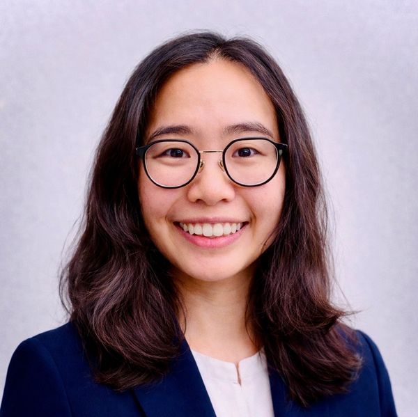 Doctor Serena Chong - friendly female diabetes specialist