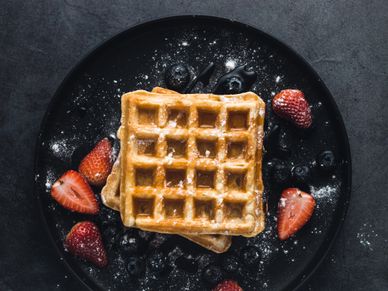 Waffles and fruit at Georgetown Brunch Tour.