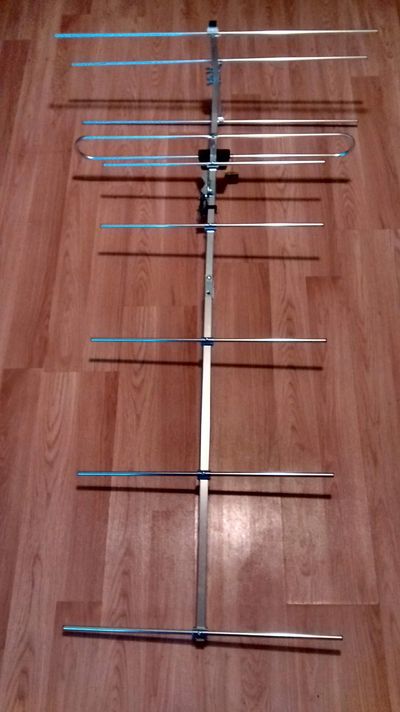 High Gain VHF yagi