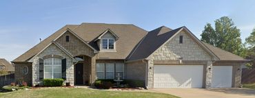 Traditional design, brick with rock combination.