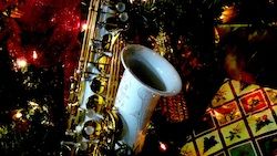 Backgrounds - Wallpaper - Screensavers - for HD 19:9 Computer Displays - White Christmas Saxophone under the Christmas Tree