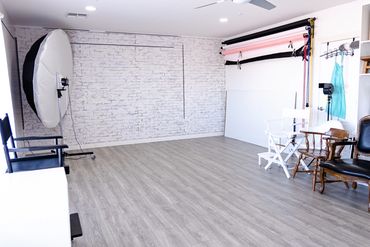 Pause To Pose Photography Studio - Peoria, Az