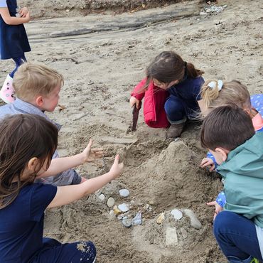 Students love to go play to the beach