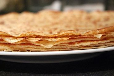 pile of crepes