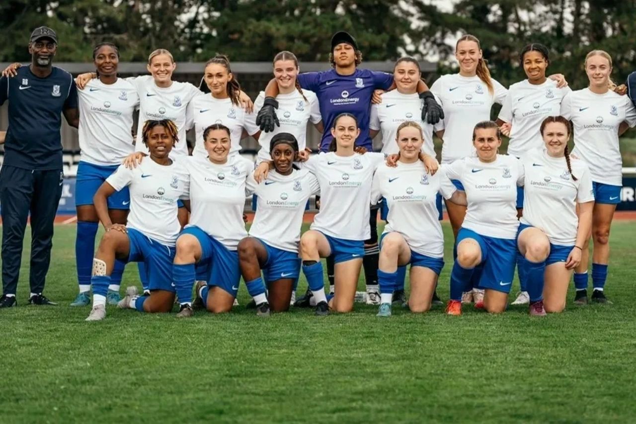 Image of Enfield Town Ladies FC 1st team players with the Manager, Assistant Manager and Secretary