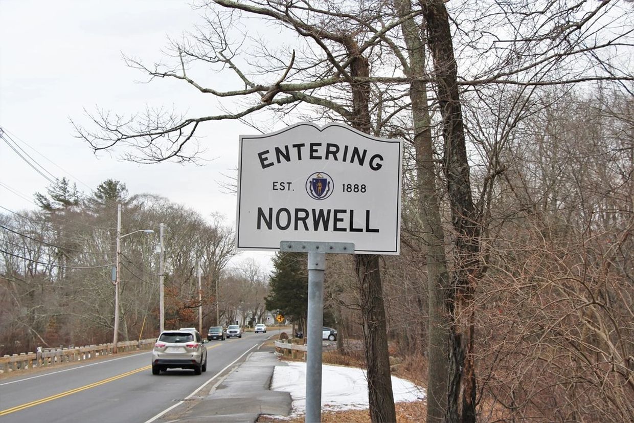24/7 Emergency Gas Fireplace Service in Norwell, MA – Stay Warm & Safe Year-Round!