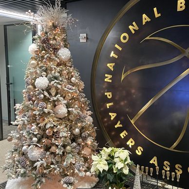 Corporate office holiday decorating installation New York City