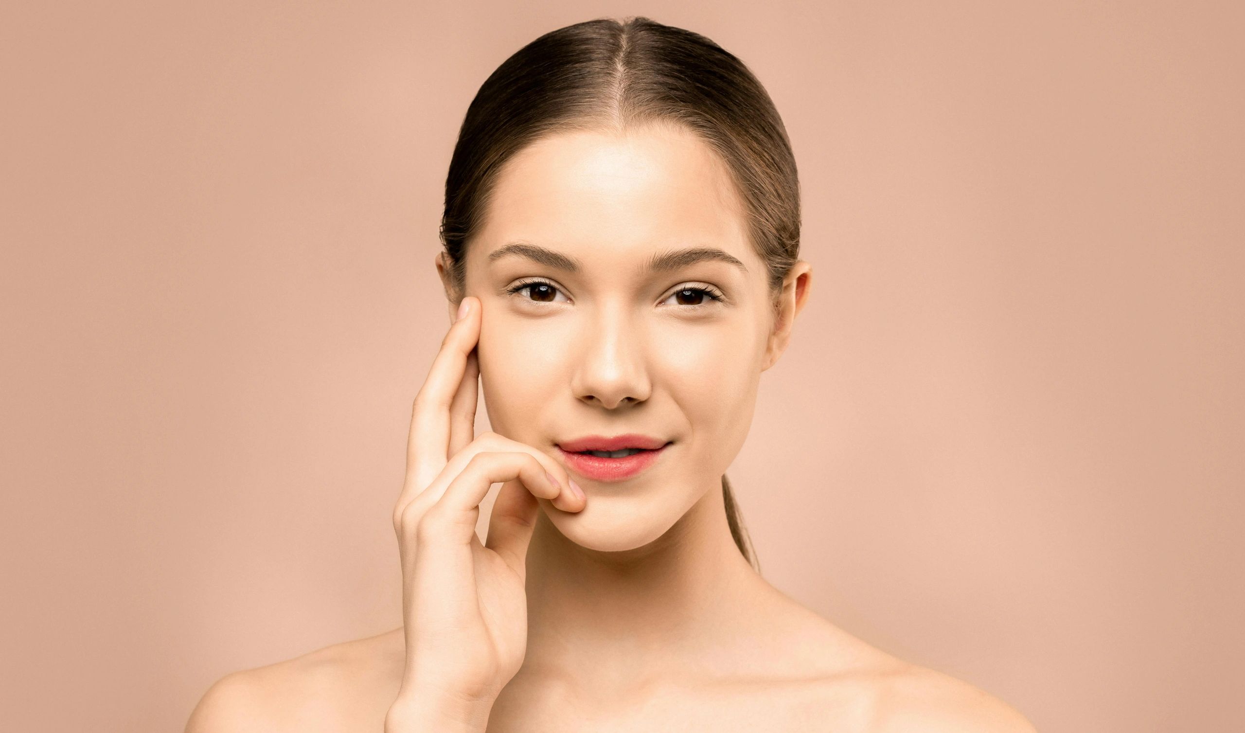 Woman with healthy skin representing Aesthetic Skin Care Clinic at Dr Singh's Cosmedica Department