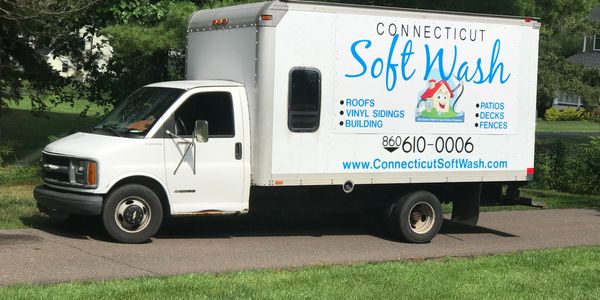 Connecticut Soft Wash truck