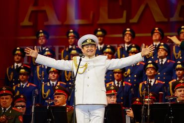 Mister Kalinka, Vadim Ananeev on stage with the Red Army Choir for FGL PRODUCTIONS tour