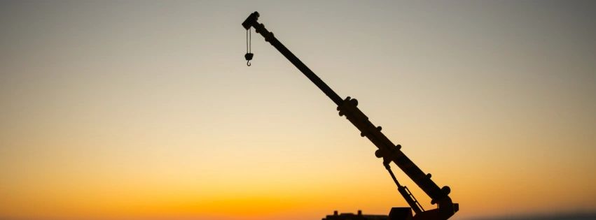 Saleen Crane Company, Commercial Crane, Industrial Crane, Residential Crane, Agricultural Crane.