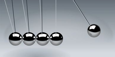 balls colliding on pendulum