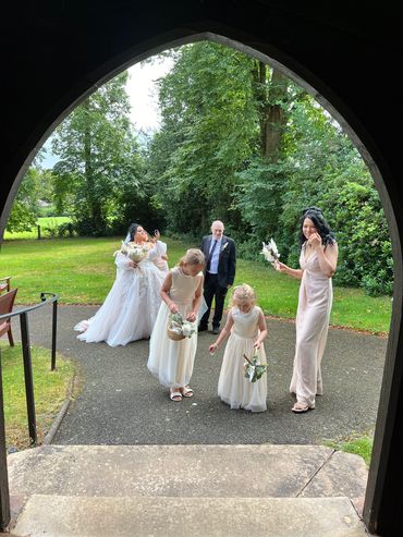 Bridal party for Tara Bradshaw & Simon Ashmore
