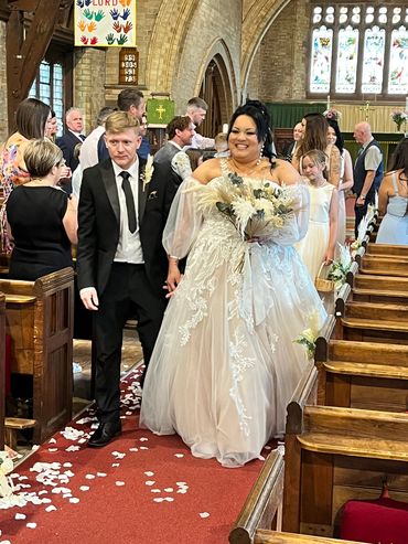 Bride & Groom Tara Bradshaw & Simon Ashmore