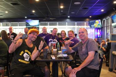 Sports bar restaurant with a family-friendly feel.