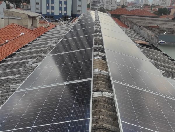 Instalação energia solar em comércio