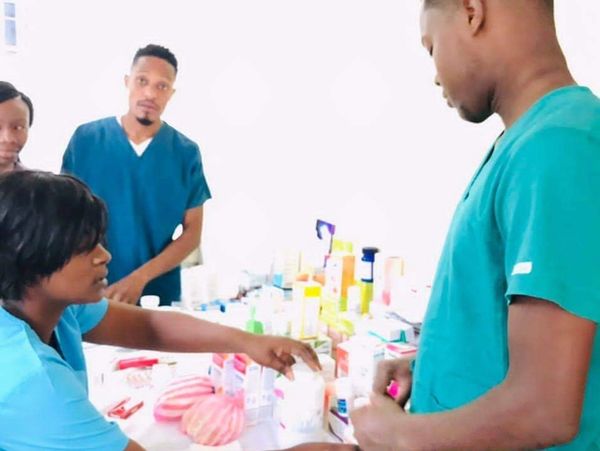 One our College students volunteering during a mobile clinic!