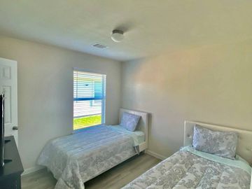 Semi_Private Room