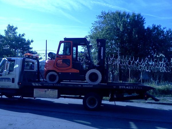 Cash For Junk Cars in Philadelphia. Scrap Cars in Philly. Cars For Cash. Tow Truck. Auto Wrecker.