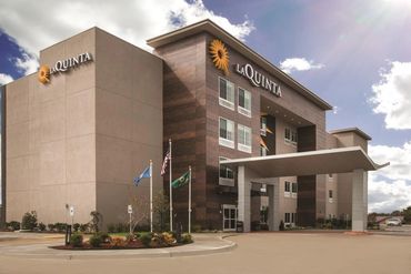 La Quinta Inns & Suites