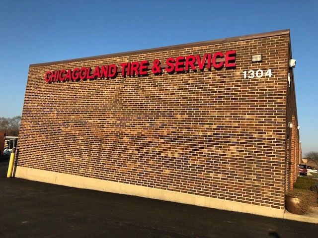 Chicagoland Tire Building Sign.