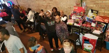 Flirt w/ LIFE partners with Angel Tree to give 100 Christmas gifts to children with incarcerated par