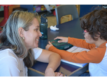Découvrez nos services d'apprentissage adapté et nos interventions spécialisées pour enfants, conçus pour favoriser la gestion des émotions et soutenir leur développement personnel.