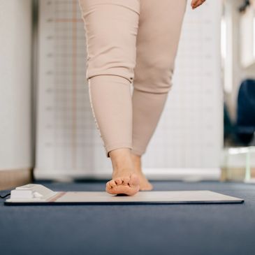 Indywidualne badanie komputerowe chodu na macie podobarograficznej oraz wkładki ortopedyczne