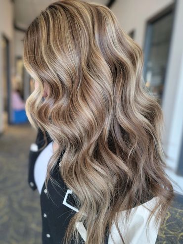 Golden honey balayage hair style and haircut