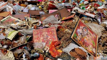 Religious waste is often discarded in open spaces or mixed with municipal garbage.
