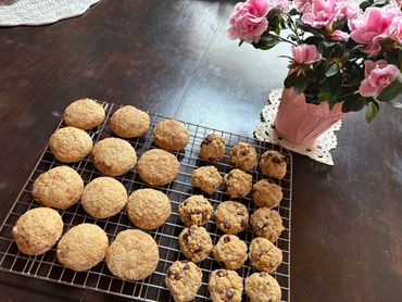 Sourdough chocolate chip cookies and snickerdoodle cookies