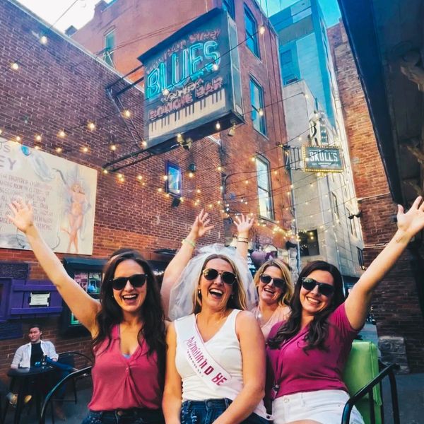 A group of bachelorettes enjoying a a 1-hour pedicab tour on thier 1st day in Nashville. Group Rides