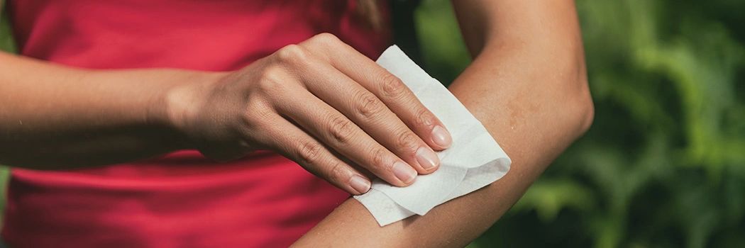 TotalSTOP Deet-Free Insect Repellent Wipes