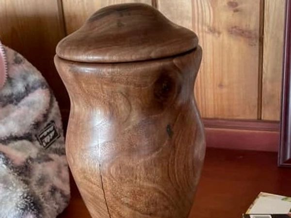 Hand carved fallen oak urn for cremated ashes by Ojai Artist Josh Rood of Ojai Oaks.
