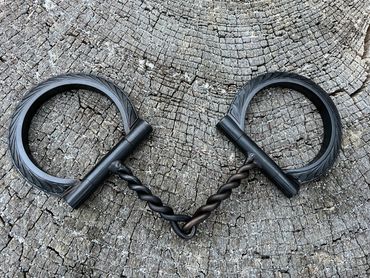 Custom engraved twisted wire d ring bit