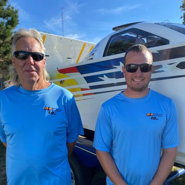HOWARD & TOM AT SHEBOYGAN 
DRY PITS ON RACE DAY.