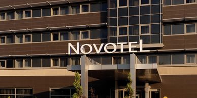Novotel Giriş Tabela Örneğimiz ve otel logo imalatımız